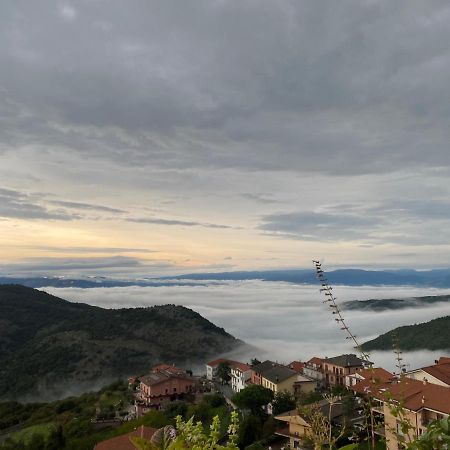 Il Borgo Antico Bed & Breakfast Rocca Massima Bagian luar foto