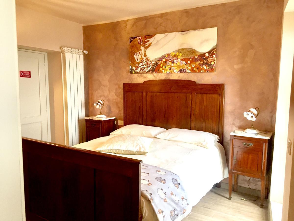 Il Borgo Antico Bed & Breakfast Rocca Massima Bagian luar foto
