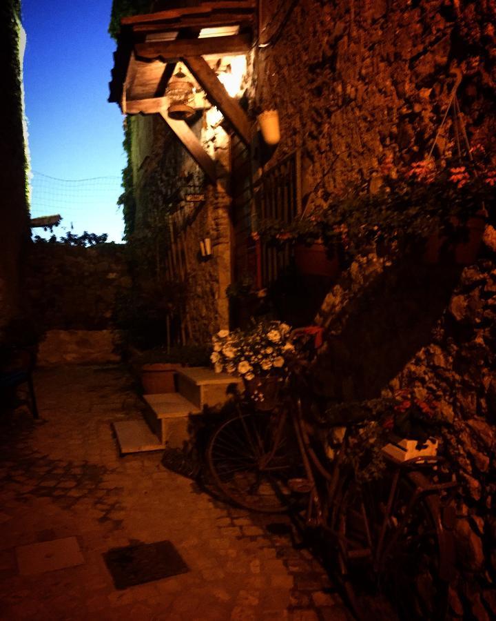 Il Borgo Antico Bed & Breakfast Rocca Massima Bagian luar foto